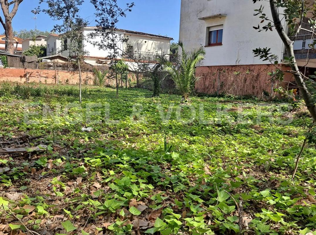 Terreno en venta en Castelldefels, Barcelona photo 4