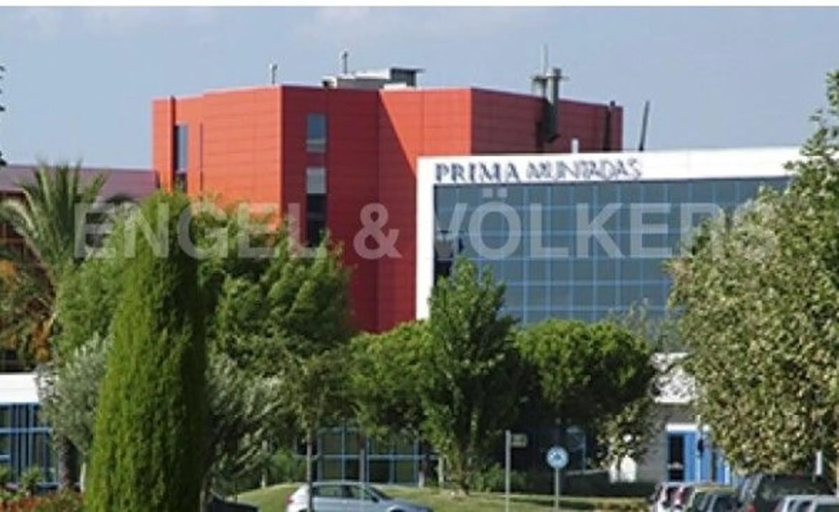 Terreno en venta en Cornellà de Llobregat, Barcelona photo 5