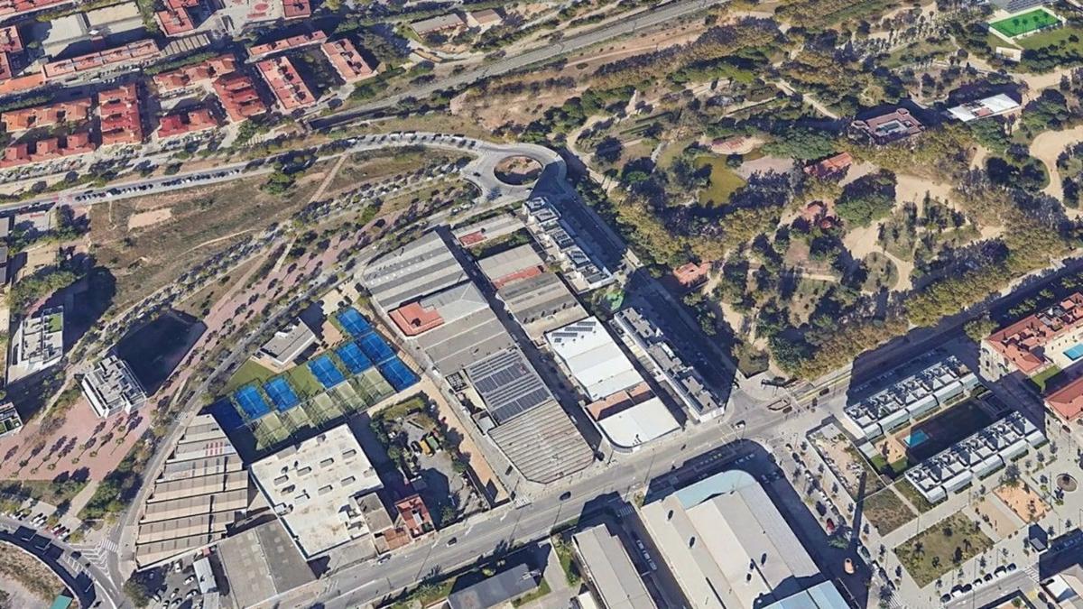 Terreno en venta en Cornellà de Llobregat, Barcelona photo 5