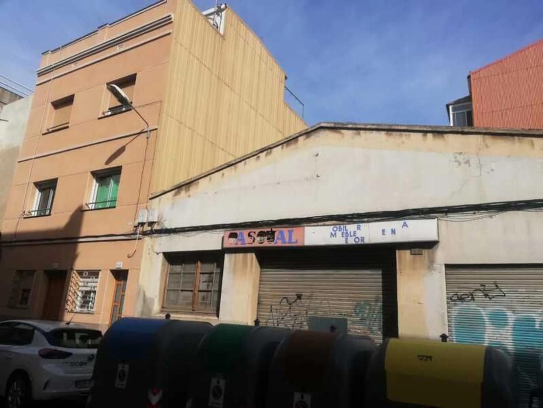Działka na sprzedaż w El Prat de Llobregat, Barcelona photo 1