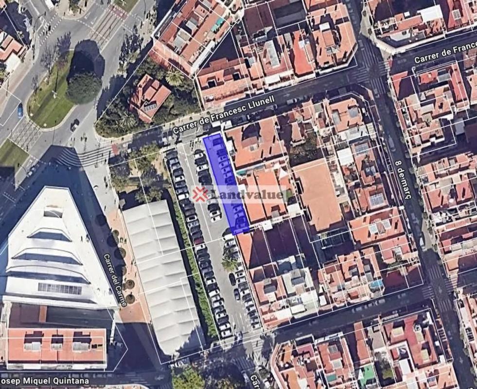 Terreno en venta en Esplugues de Llobregat, Barcelona photo 3