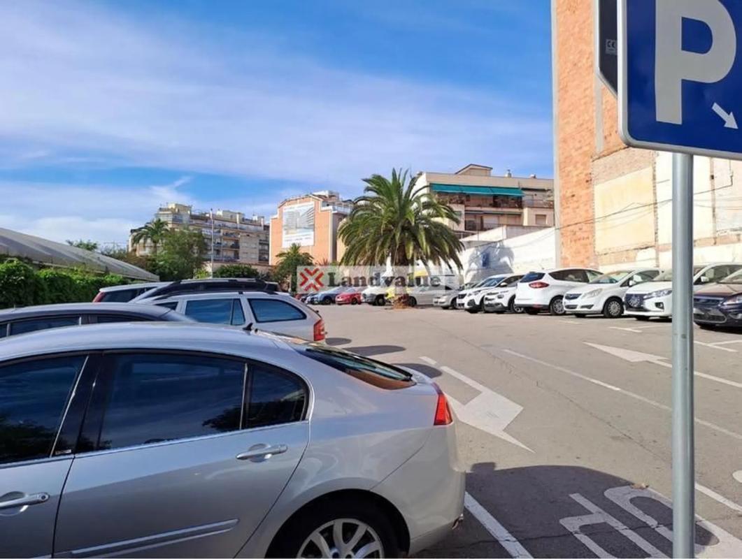 Terreno en venta en Esplugues de Llobregat, Barcelona photo 5