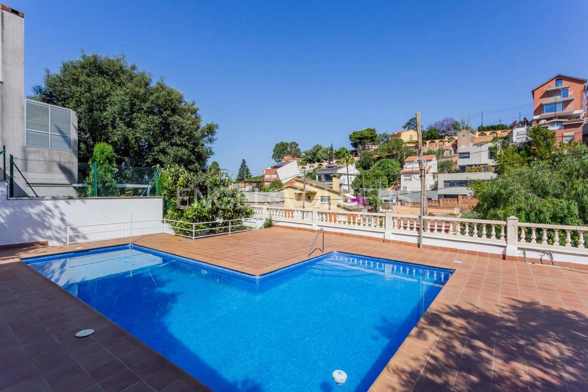 Terreno en venta en Esplugues de Llobregat, Barcelona photo 4
