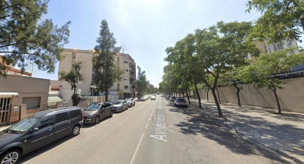 Terreno en avenida de l'Eramprunyà photo 1