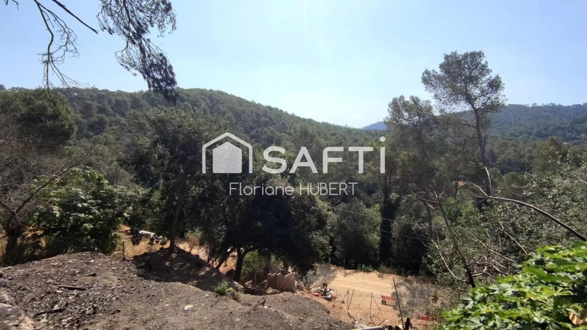 Terreno en venta en Molins de Rei, Barcelona photo 3
