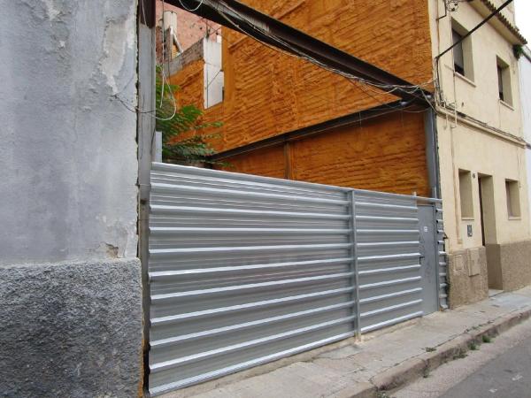Terreno en calle de Joan Maragall photo 1