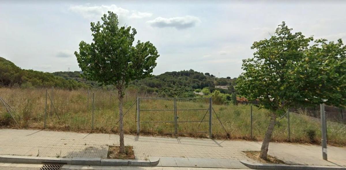 Terreno en venta en Molins de Rei, Barcelona photo 3