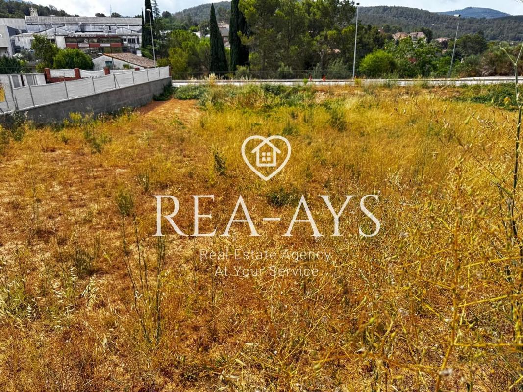 Terreno en venta en Olesa de Bonesvalls, Barcelona photo 3