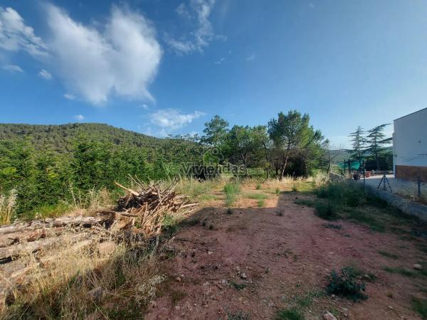 Terreno en calle Pompeu Fabra photo 2