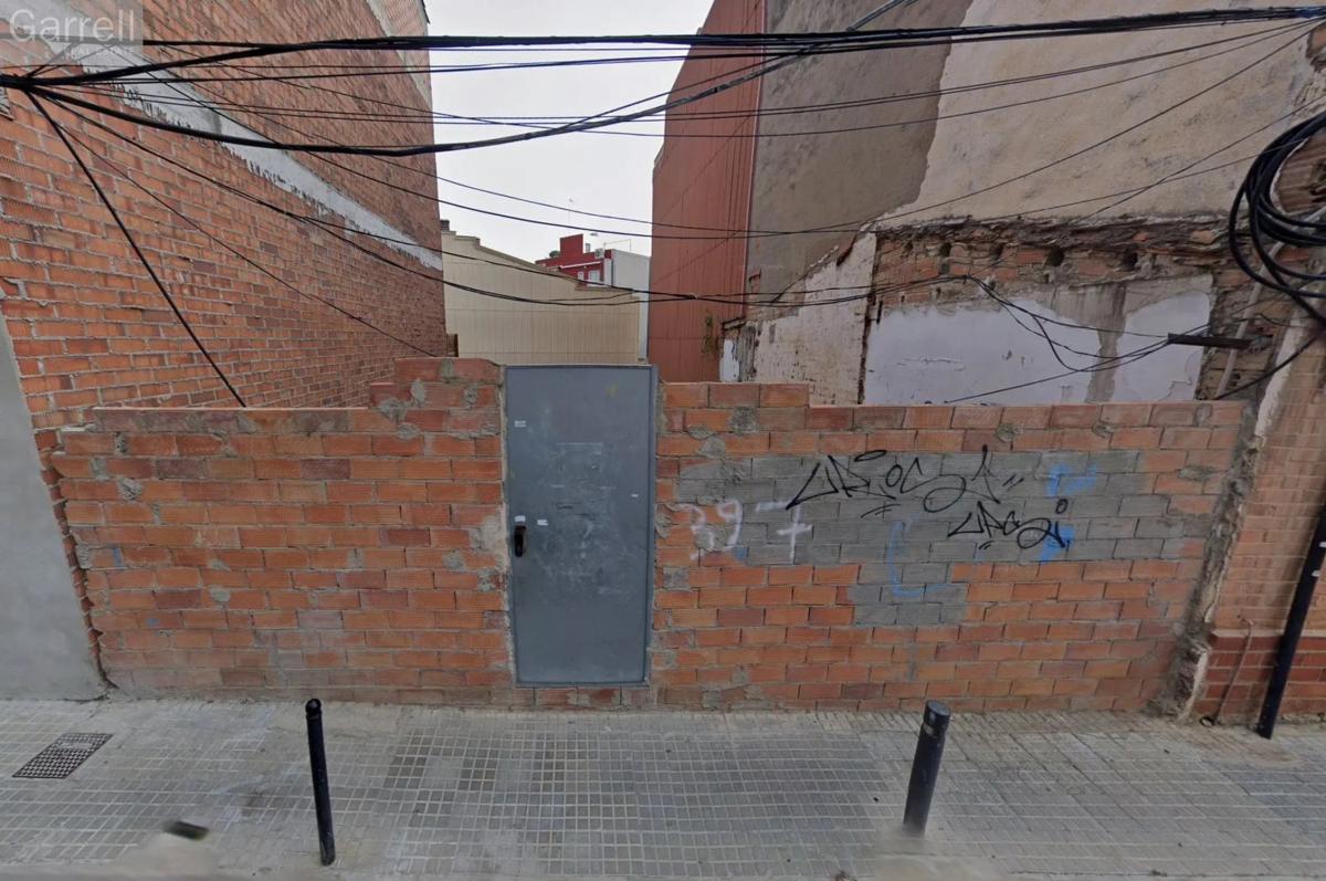 Terreno en venta en Sant Boi de Llobregat, Barcelona photo 1