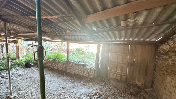 Terreno en calle Les Flors photo 1
