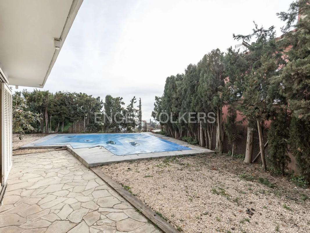 Terreno en venta en Sant Just Desvern, Barcelona photo 2