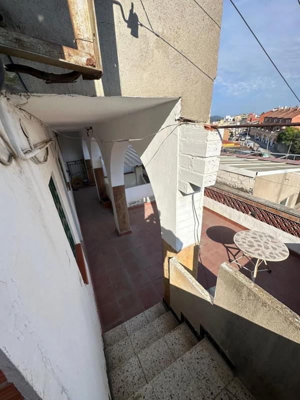 Terreno en venta en Sant Vicenç Dels Horts, Barcelona photo 4