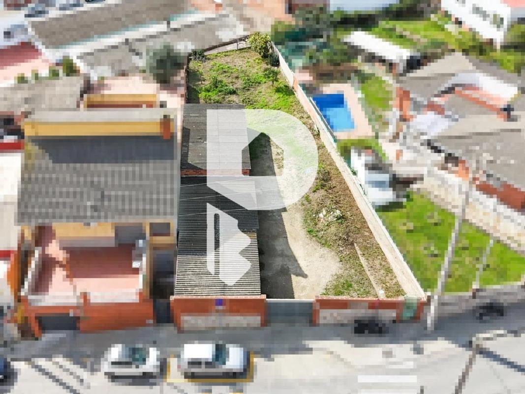 Terreno en venta en Sant Vicenç Dels Horts, Barcelona photo 4