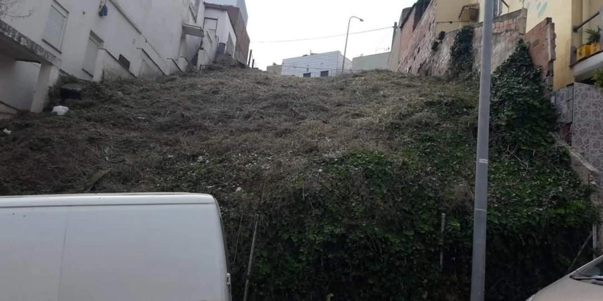 Terreno en venta en Sant Vicenç Dels Horts, Barcelona photo 1