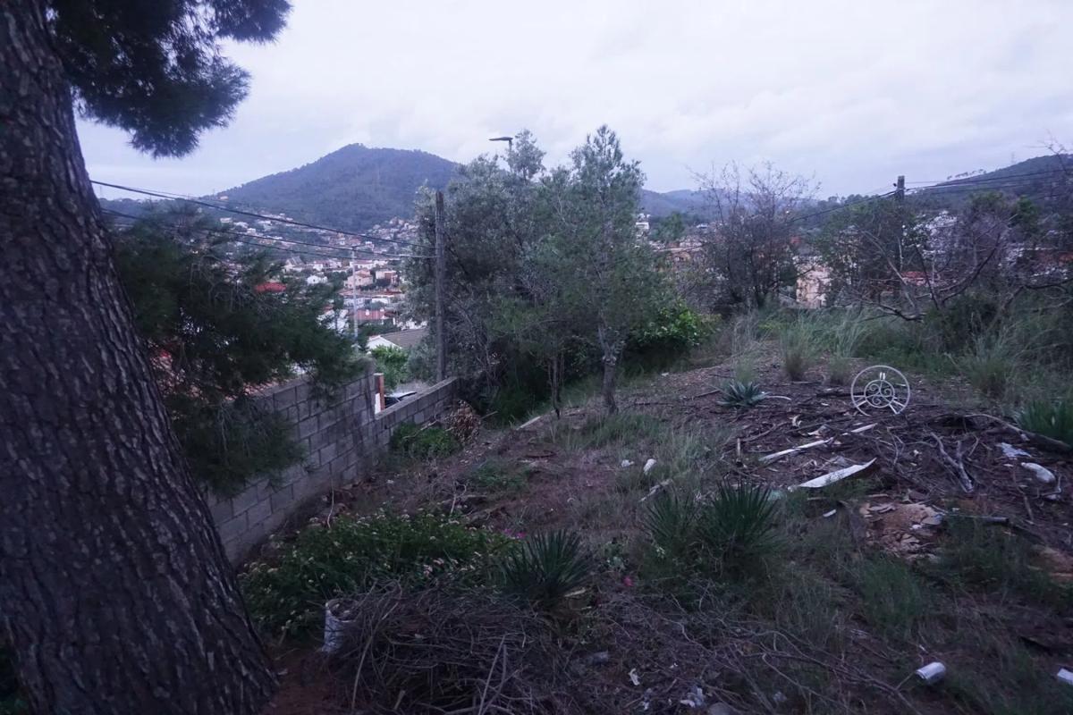 Terreno en venta en Sant Vicenç Dels Horts, Barcelona photo 5