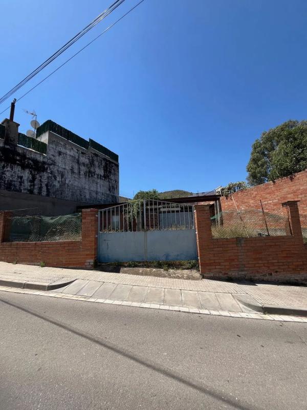 Terreno en venta en Sant Vicenç Dels Horts, Barcelona photo 2