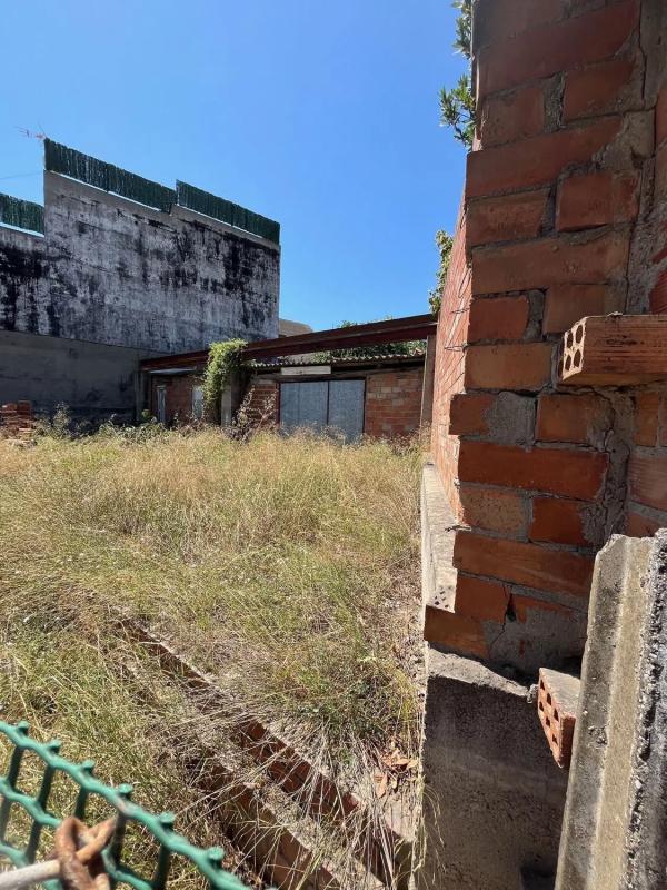 Terreno en venta en Sant Vicenç Dels Horts, Barcelona photo 5