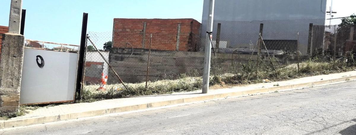 Terreno en venta en Sant Vicenç Dels Horts, Barcelona photo 3