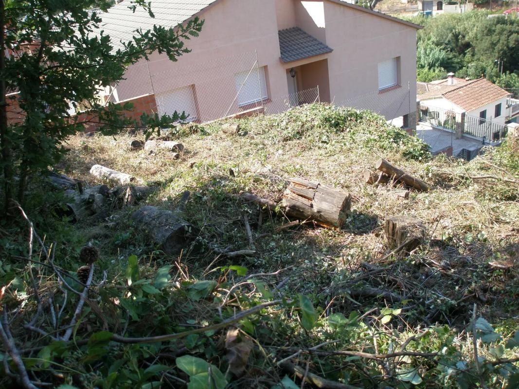 Terreno en venta en Sant Vicenç Dels Horts, Barcelona photo 2