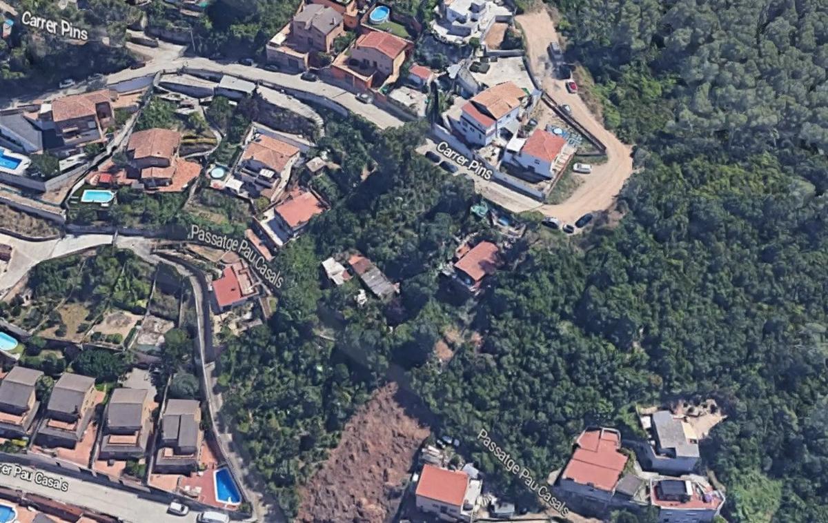 Terreno en venta en Sant Vicenç Dels Horts, Barcelona photo 2