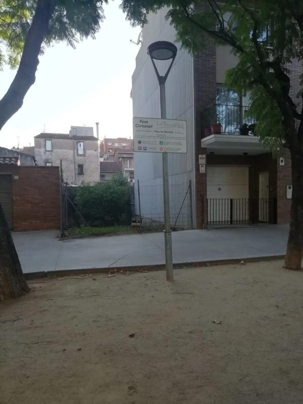 Terreno en venta en Sant Vicenç Dels Horts, Barcelona photo 1