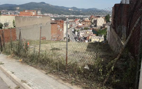 Terreno en calle d'Àvila, 17 photo 2