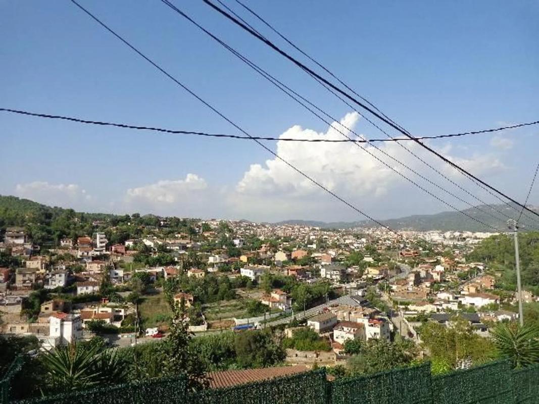 Terreno en venta en Sant Vicenç Dels Horts, Barcelona photo 1