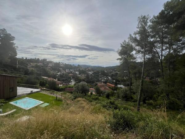 Terreno en Torrelles de Llobregat photo 1