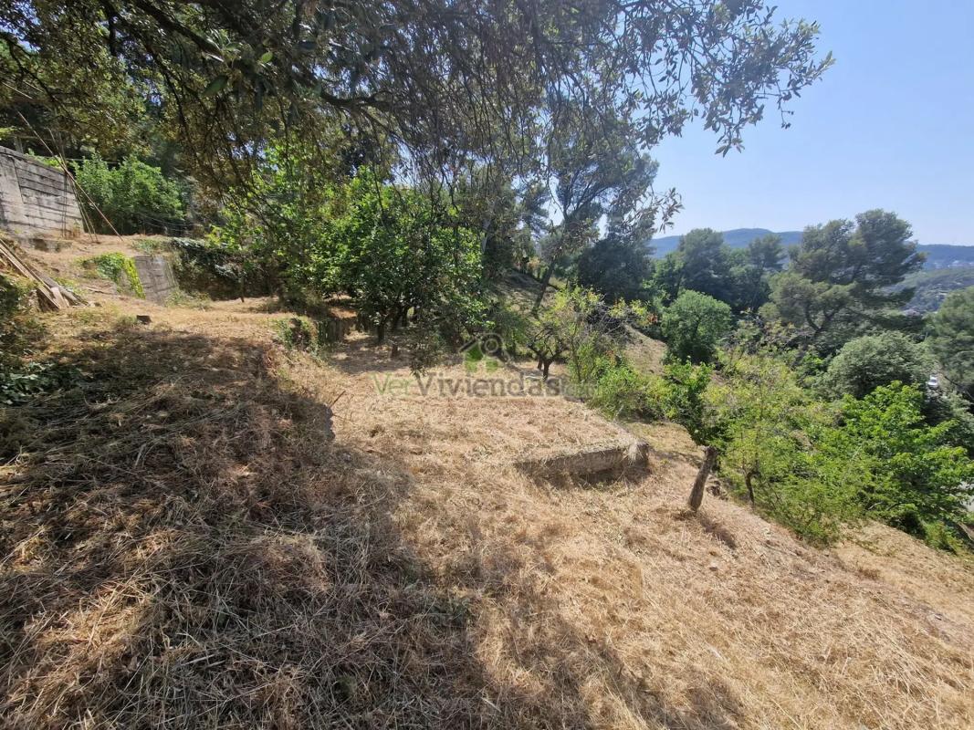 Terreno en venta en Torrelles de Llobregat, Barcelona photo 2