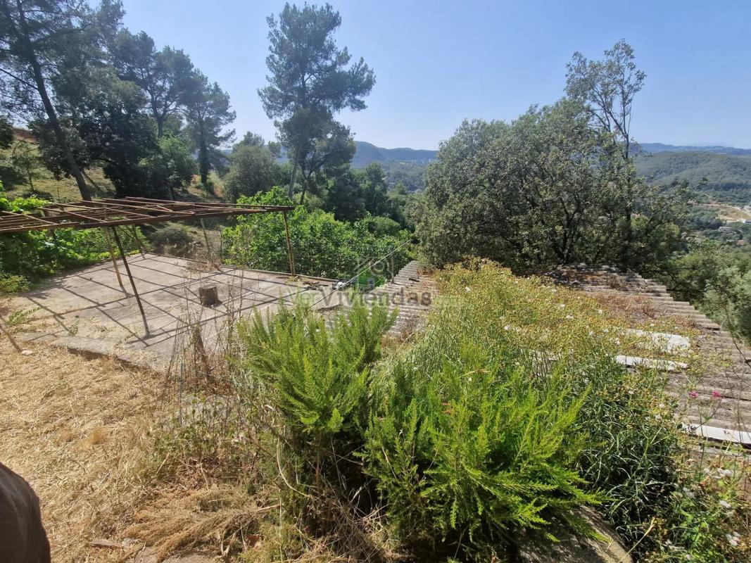 Terreno en venta en Torrelles de Llobregat, Barcelona photo 3