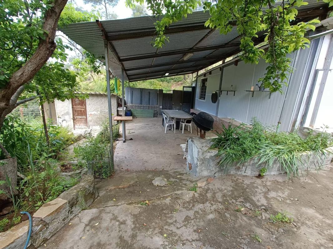 Terreno en venta en Torrelles de Llobregat, Barcelona photo 4