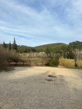 Terreno en Torrelles de Llobregat photo 2