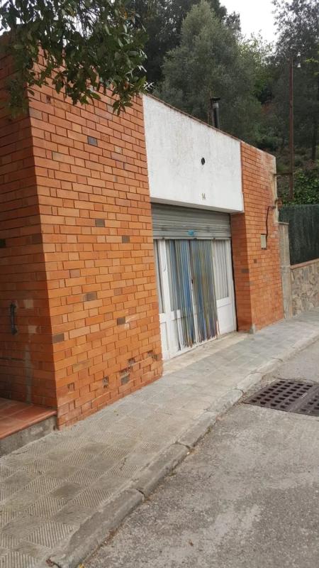 Terreno en venta en Torrelles de Llobregat, Barcelona photo 4