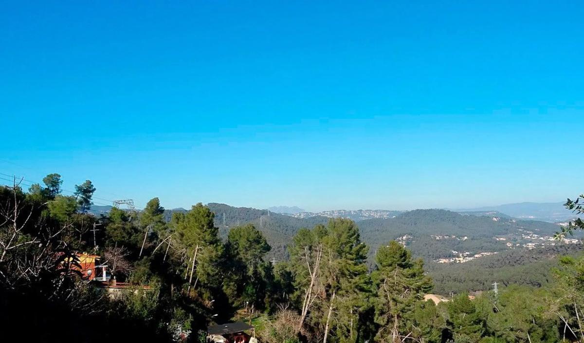 Terreno en venta en Torrelles de Llobregat, Barcelona photo 5