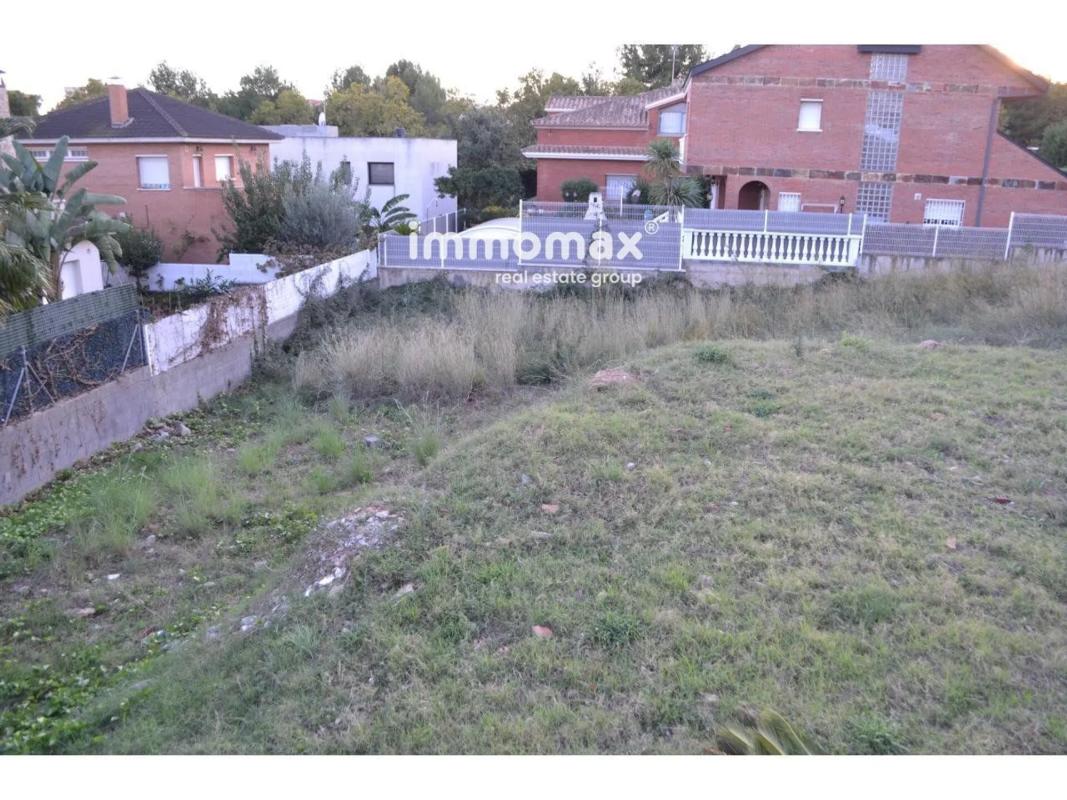 Участок земли на продажу в Виладеканс, Барселона photo 2