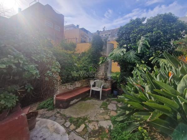 Terreno en calle de Catalunya thumbnail 1