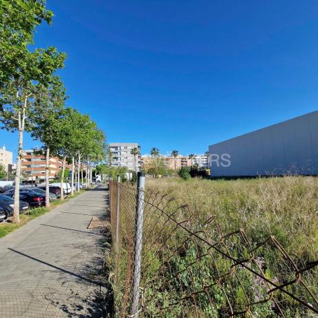 Terreno en avenida del Segle Xxi photo 4