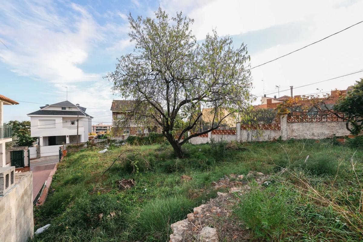 Terreno en venta en Viladecans, Barcelona photo 4