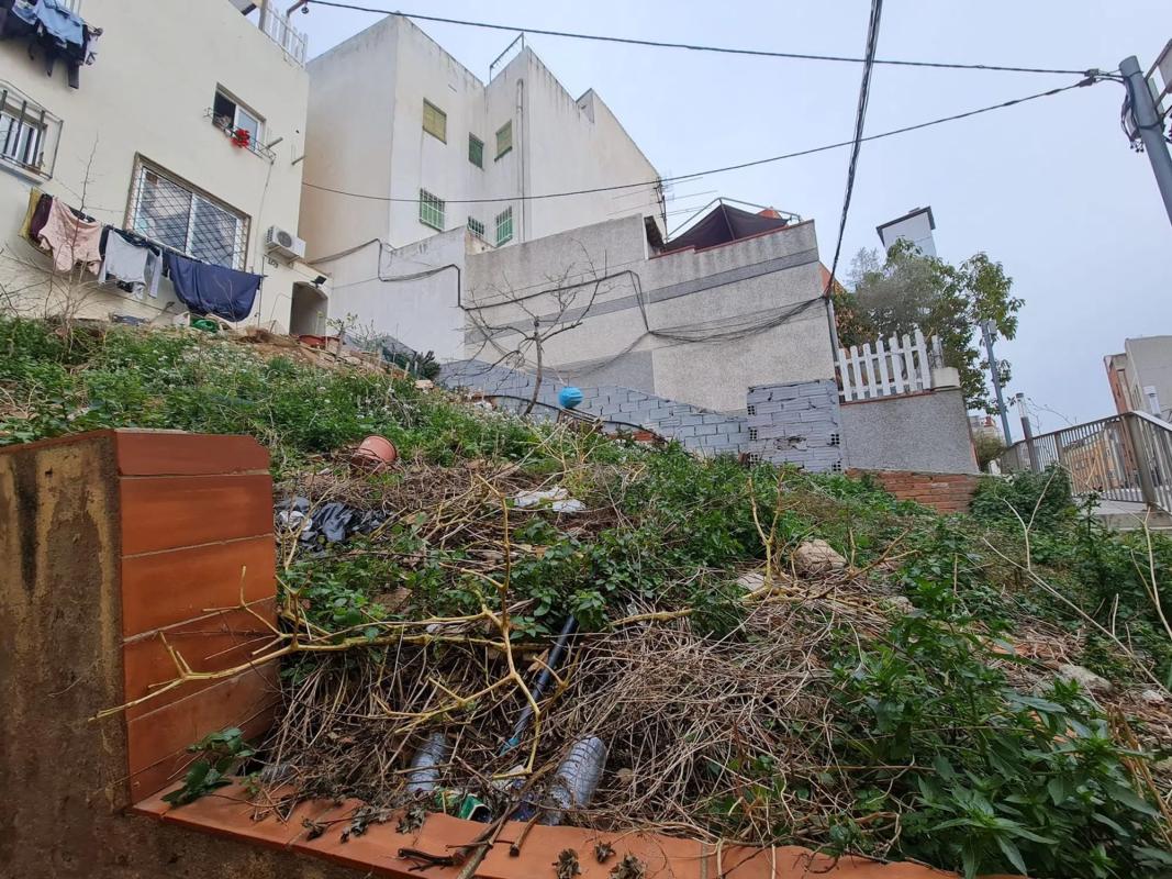 Terreno en venta en Barcelona, Barcelona photo 2
