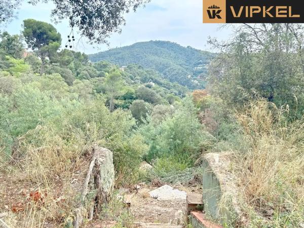 Terreno en calle dels Geranis photo 1