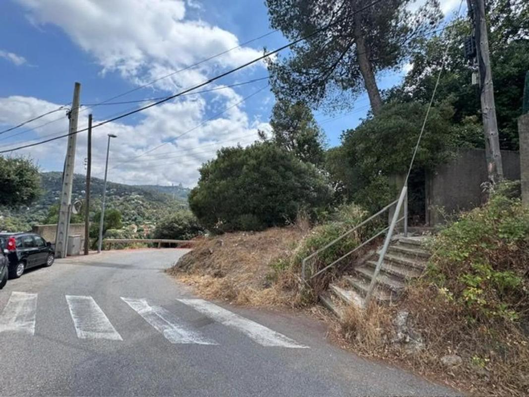 Terreno en venta en Barcelona, Barcelona photo 3