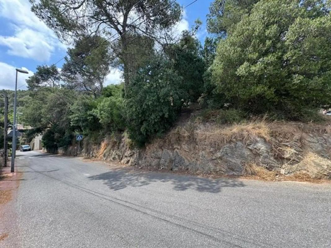 Terreno en venta en Barcelona, Barcelona photo 5