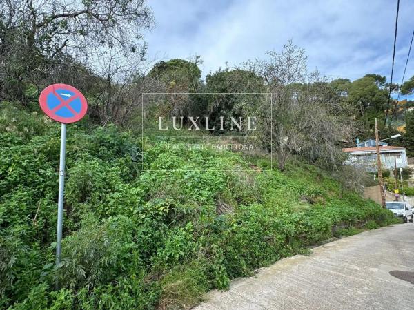 Terreno en calle del Comandant Llança photo 4