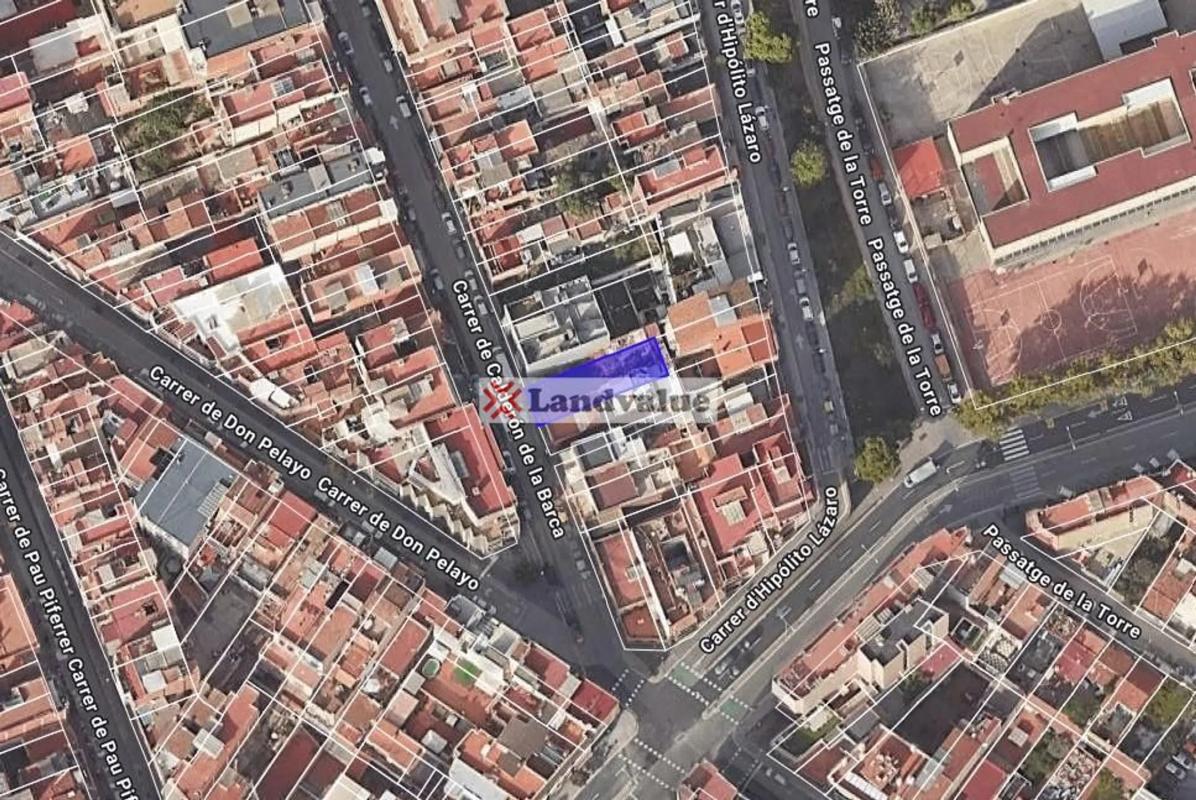 Terreno en venta en Badalona, Barcelona photo 3