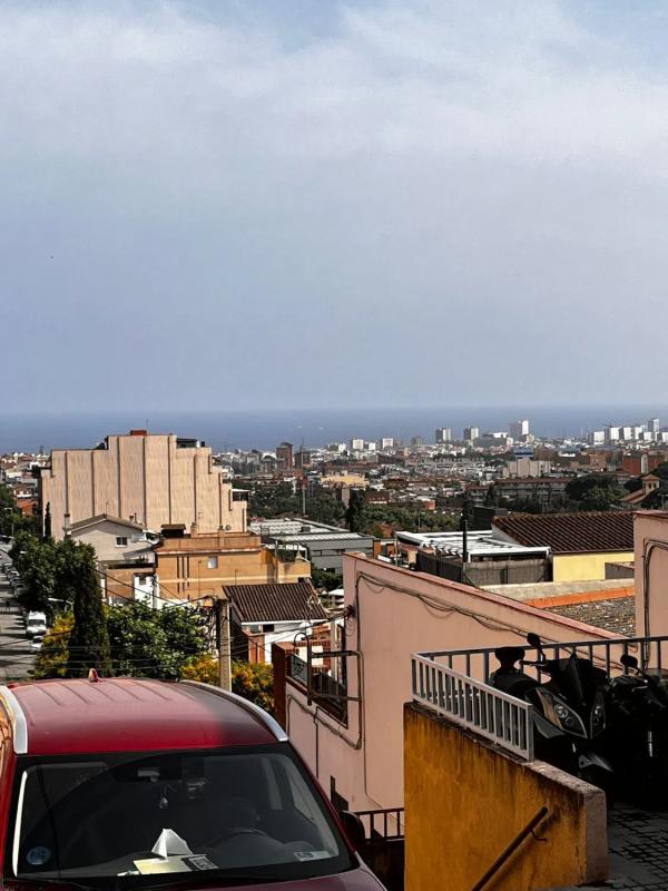 Działka na sprzedaż w Badalona, Barcelona photo 3