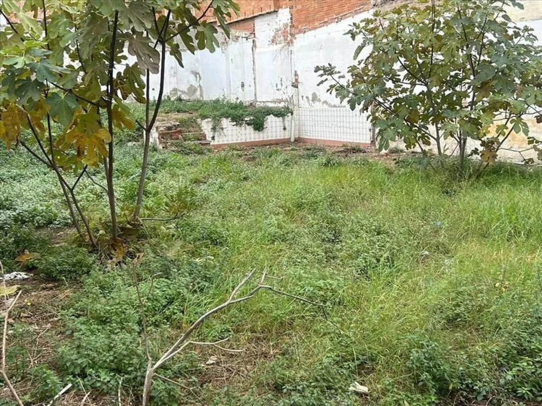 Terreno en venta en Badalona, Barcelona photo 1