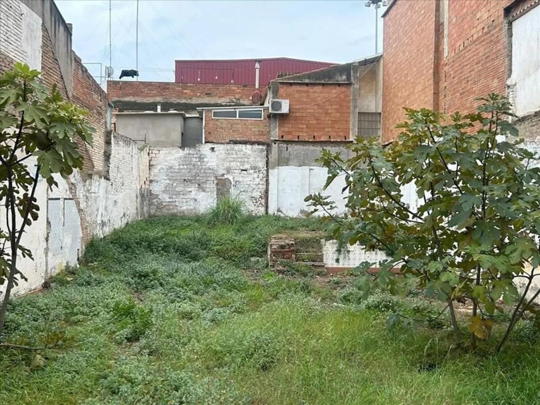 Terreno en venta en Badalona, Barcelona photo 2