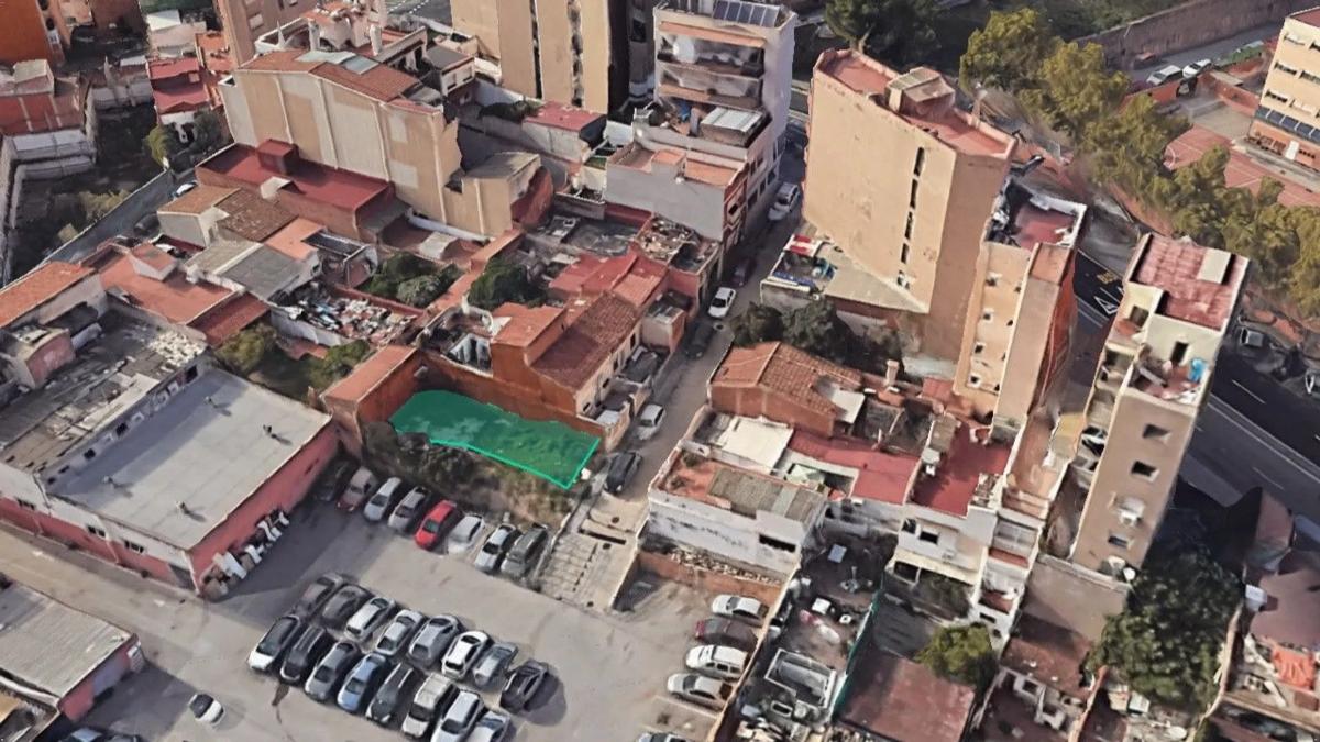 Terreno en venta en Badalona, Barcelona photo 3