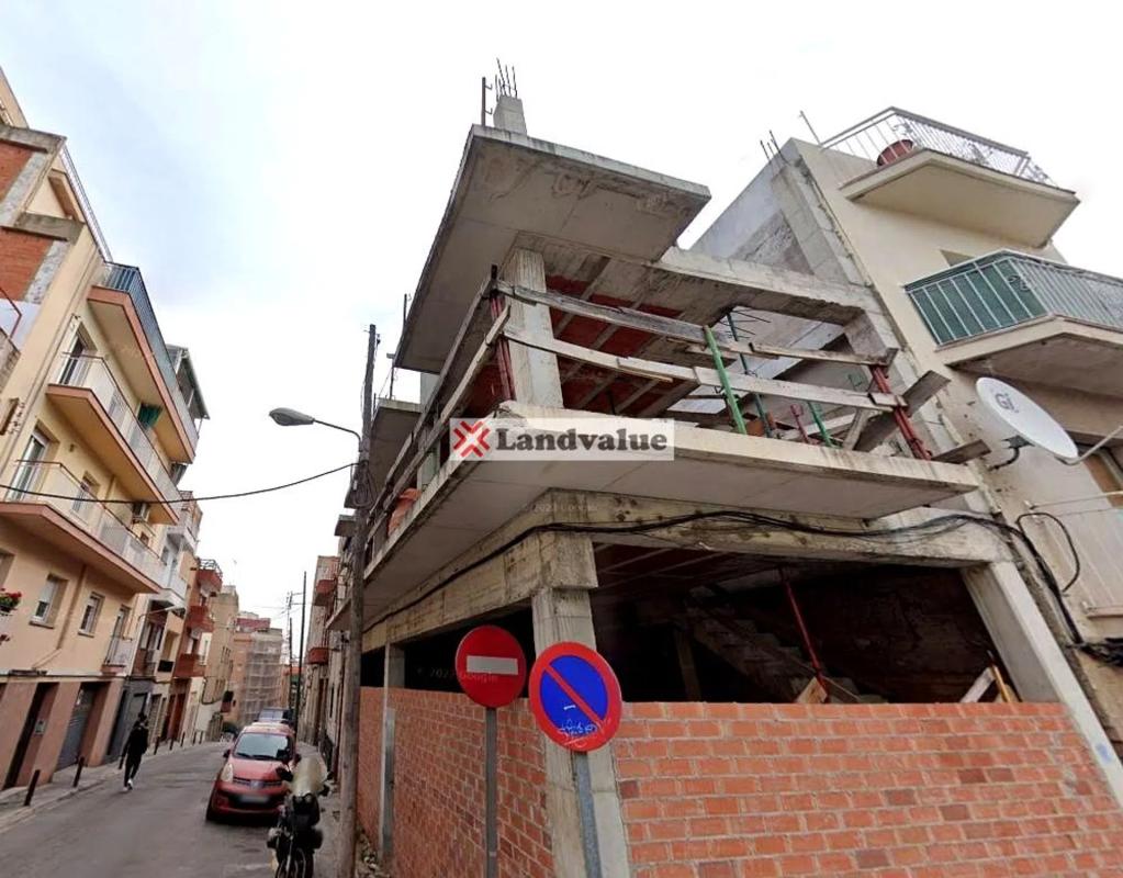 Land for sale in Badalona, Barcelona photo 2